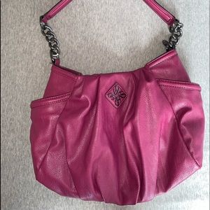 Simply Vera Vera Wang purse pockets on the side